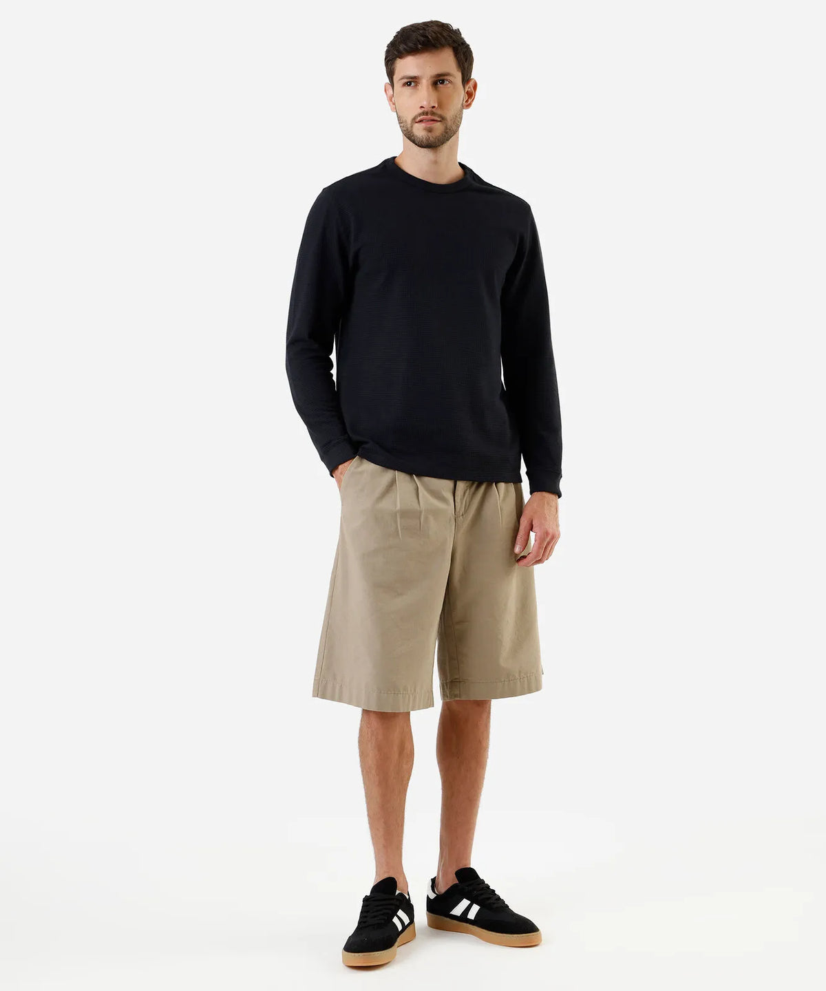 Premium Men’s Textured Long-Sleeve T-Shirt – Black